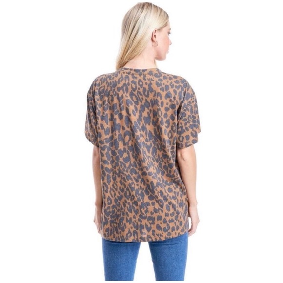 SOLD OUT Blondie Leopard Animal Print Oversized Graphic Tee - Picture 3 of 3